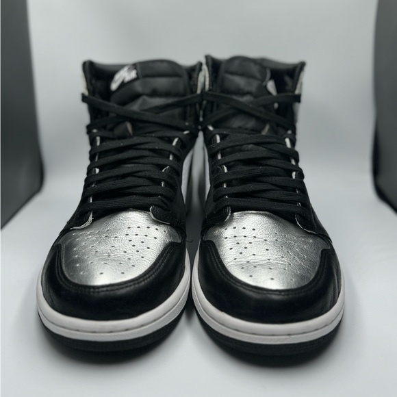 Air Jordan 1 “Silver Toe” - Send reasonable offers - Picture 2 of 5